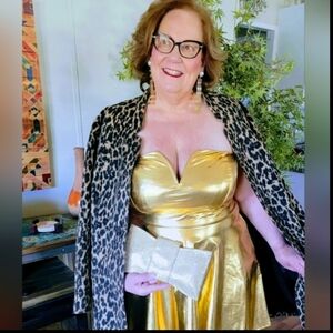 NEW NWOT Elegant Gold Clutch Bag